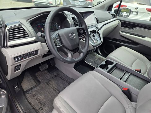 Used 2023 Honda Odyssey Touring image 10