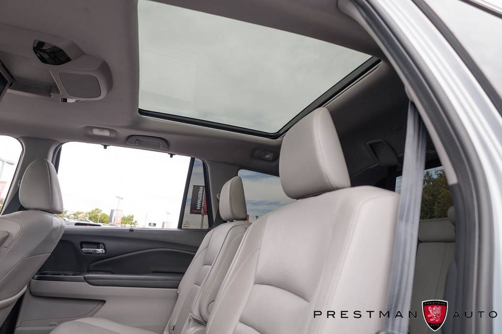 Used 2021 Honda Pilot Elite image 40