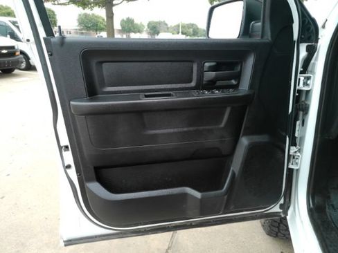 Used 2022 RAM 2500 Tradesman RWD image 11