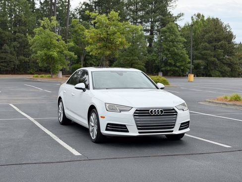 Used 2017 Audi A4 2.0T Ultra Premium w/ Convenience Package FWD image 2