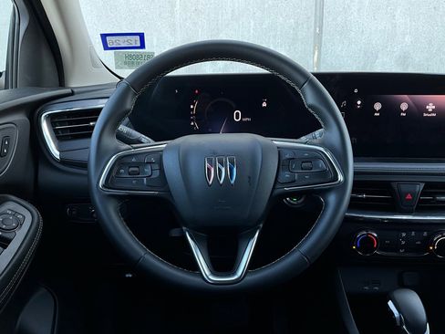 Used 2025 Buick Encore GX Preferred image 31