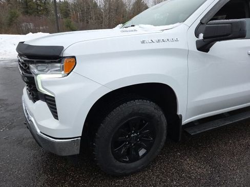 Used 2022 Chevrolet Silverado 1500 LT image 32