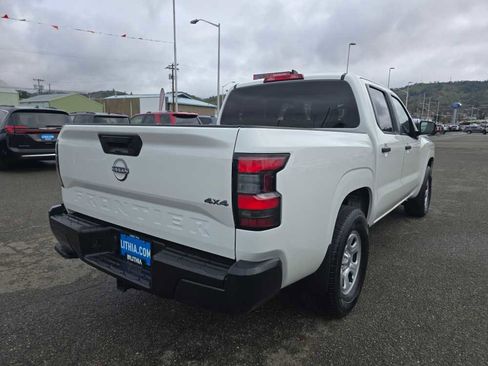 Used 2023 Nissan Frontier S w/ Tow Package image 5