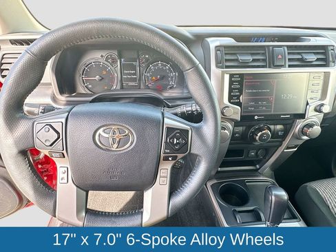 Used 2020 Toyota 4Runner SR5 image 12