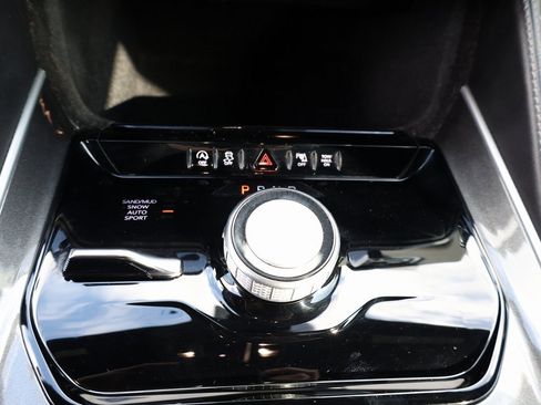 Used 2023 Jeep Wagoneer 4WD image 30