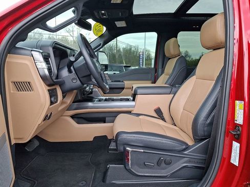 Used 2023 Ford F250 Lariat w/ Sport Appearance Package AWD/4WD image 14