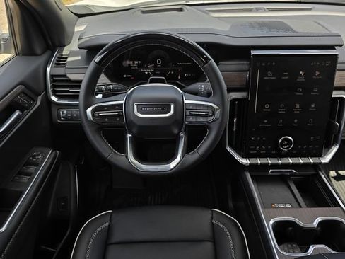 New 2026 GMC Acadia Denali w/ Super Cruise Package FWD image 12