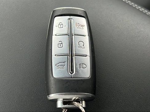 Used 2025 Genesis GV70 2.5T AWD/4WD image 23