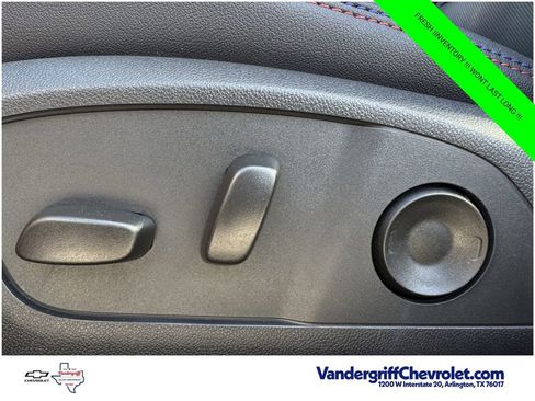 New 2026 Chevrolet Equinox EV RS FWD image 20