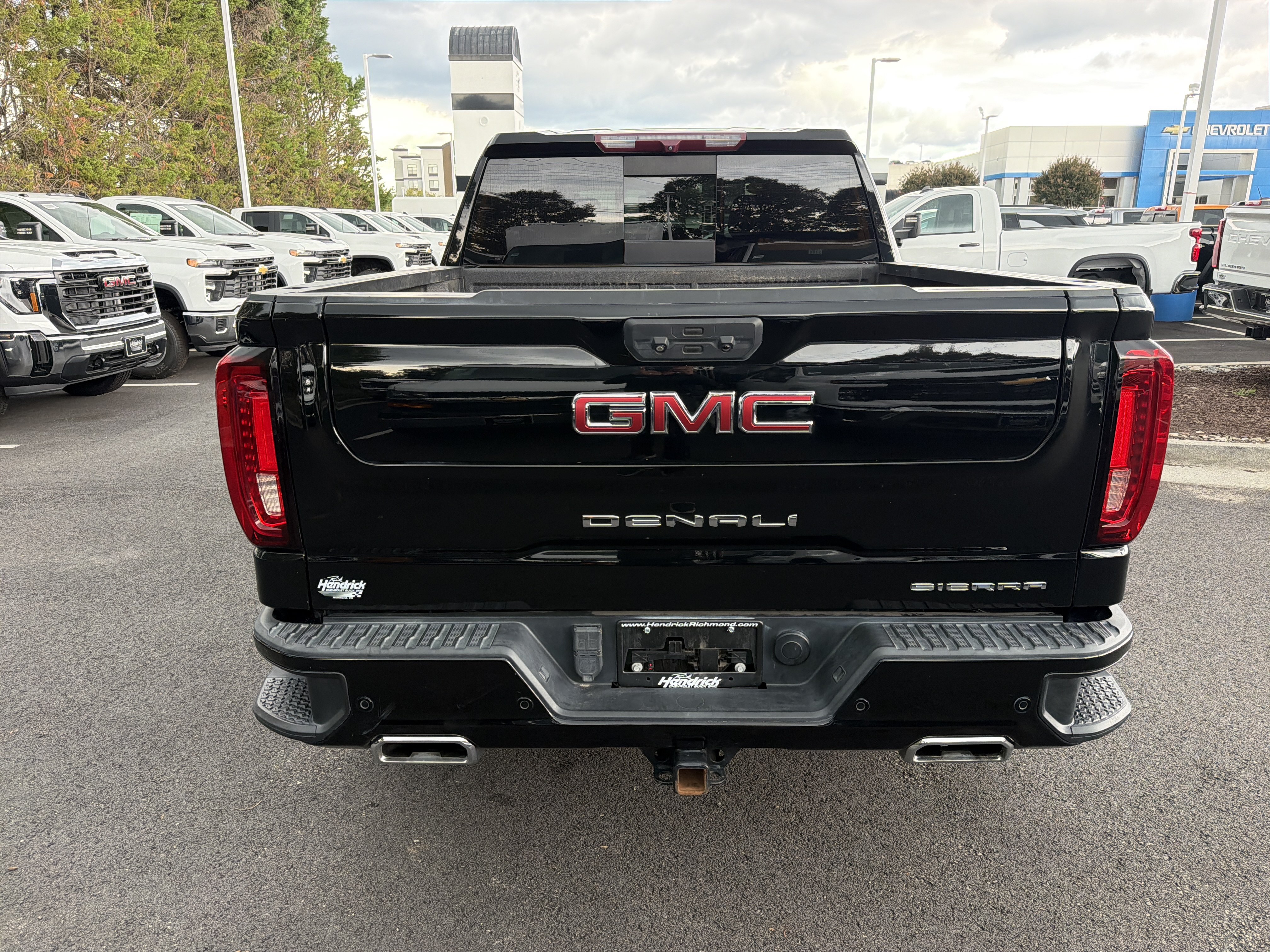 Used 2022 GMC Sierra 1500 Denali AWD/4WD image 9