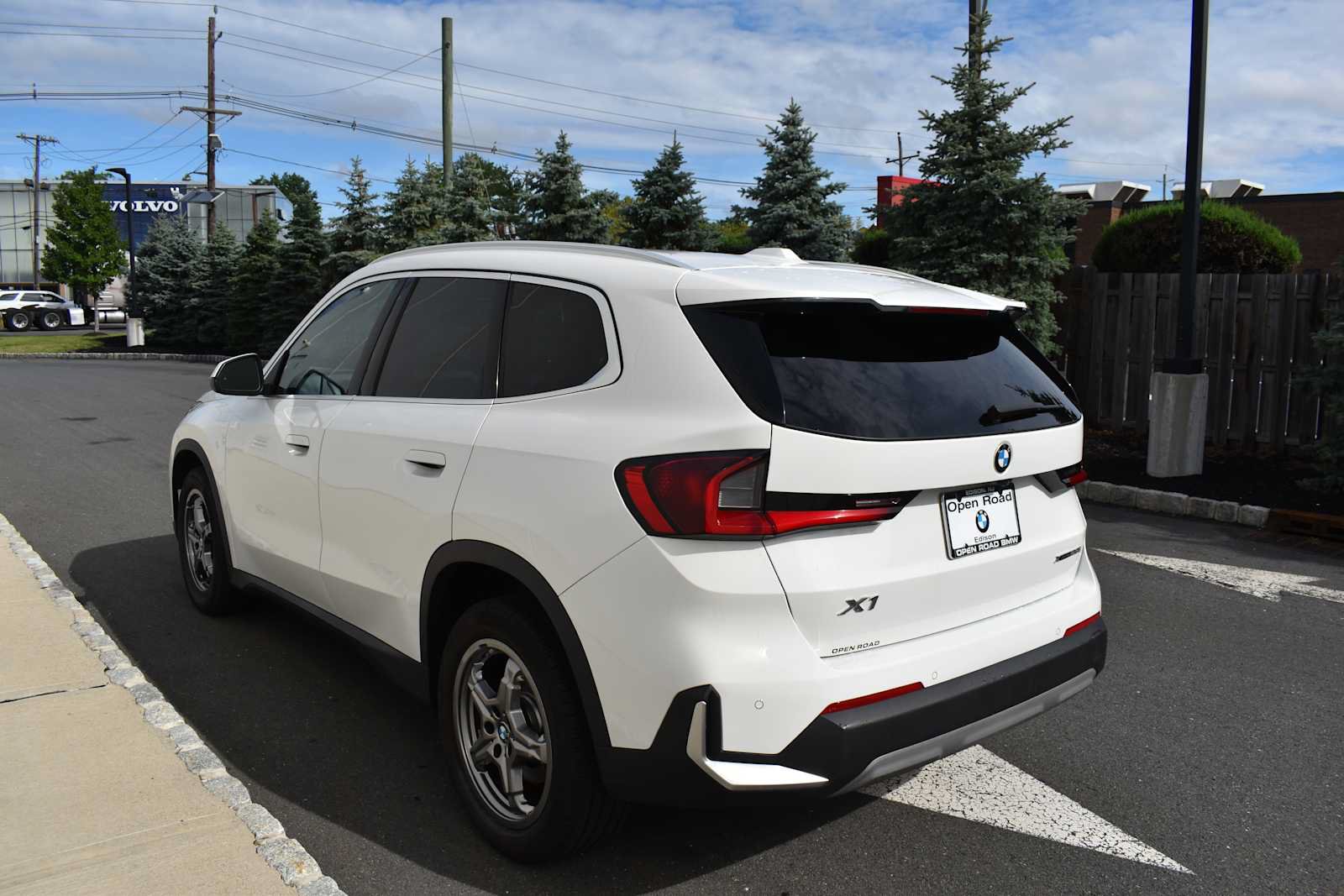 Used 2023 BMW X1 xDrive28i w/ Convenience Package AWD/4WD image 7