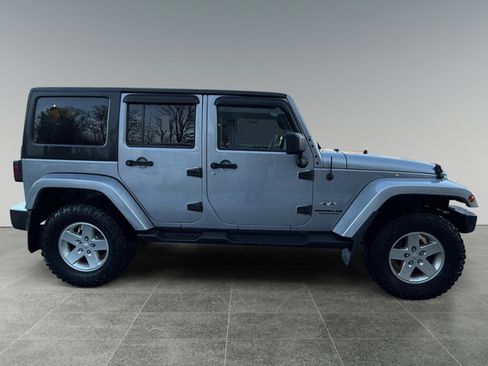 Used 2016 Jeep Wrangler Unlimited Sahara w/ Dual Top Group image 6