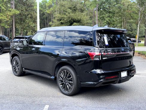 New 2026 INFINITI QX80 Autograph w/ Premium Cargo Package image 10