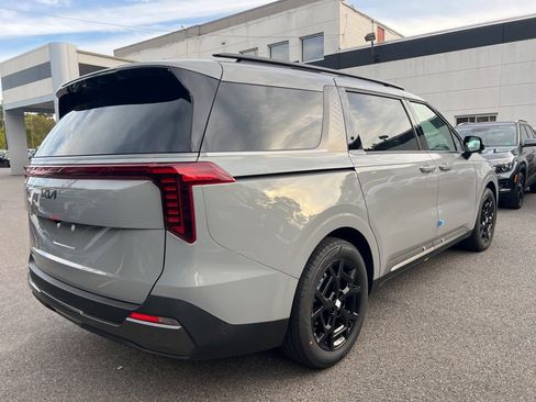 New 2026 Kia Carnival SX Prestige image 4