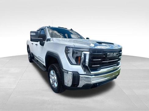 Used 2024 GMC Sierra 2500 Pro w/ Convenience Package AWD/4WD image 2