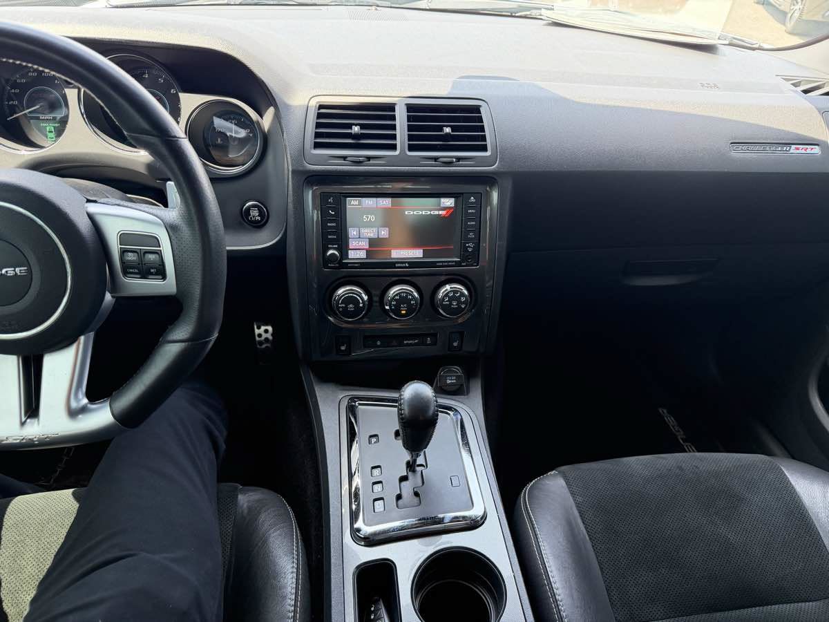 Used 2013 Dodge Challenger SRT8 w/ Harman Kardon Audio Group RWD image 10