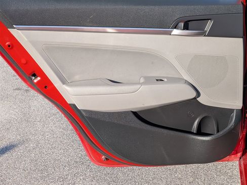 Used 2020 Hyundai Elantra SEL image 22