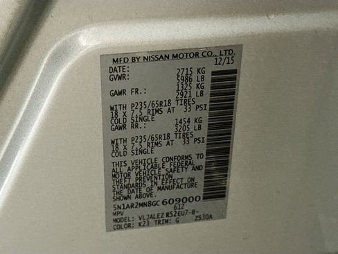 Used 2016 Nissan Pathfinder SV image 32