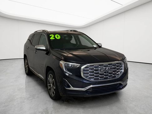 Used 2020 GMC Terrain Denali w/ Denali Premium Package AWD/4WD image 2