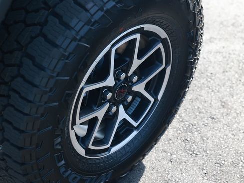 New 2026 Jeep Gladiator Rubicon AWD/4WD image 9