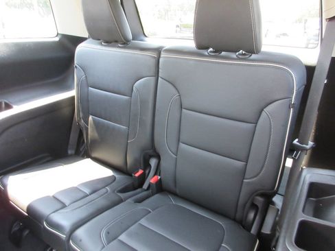 Certified 2023 GMC Acadia Denali AWD/4WD image 24