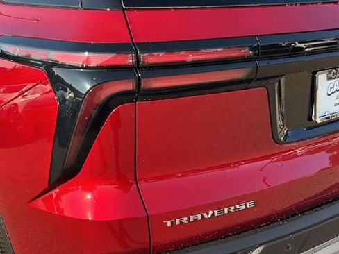 New 2025 Chevrolet Traverse LT w/ Driver Confidence Package image 35