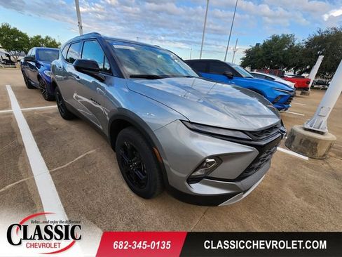 Used 2024 Chevrolet Blazer LT w/ Convenience Package FWD image 1