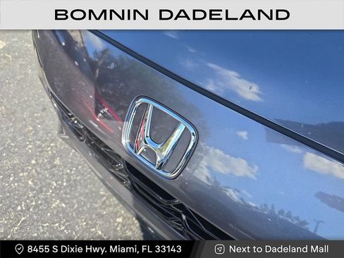 Used 2024 Honda HR-V EX-L image 11