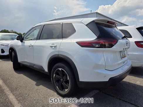 Used 2025 Nissan Rogue SV AWD/4WD image 6