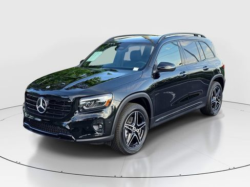 New 2026 Mercedes-Benz GLB 250 image 8