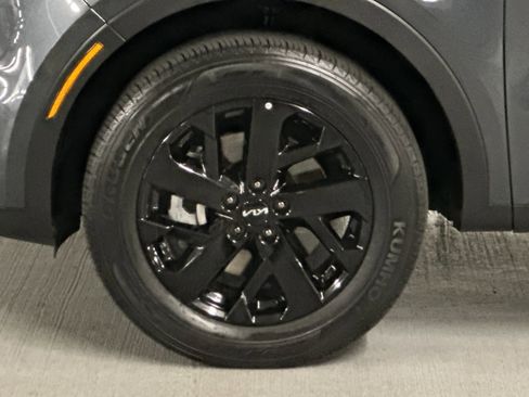 Certified 2023 Kia Sorento S AWD/4WD image 37