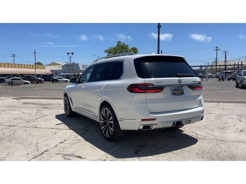 Used 2024 BMW X7 xDrive40i AWD/4WD image 9
