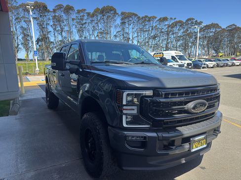 Used 2021 Ford F250 Lariat image 23
