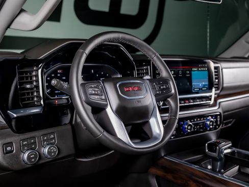 Used 2026 GMC Sierra 1500 SLT AWD/4WD image 35