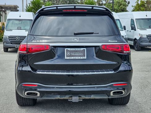 Used 2023 Mercedes-Benz GLS 580 4MATIC image 7