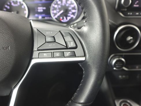 Certified 2020 Nissan Sentra SV image 17