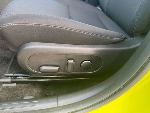 Used 2025 Hyundai Kona SEL image 23