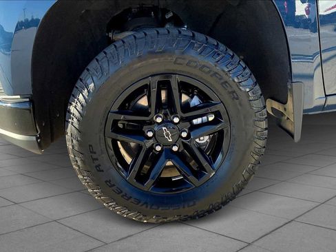 Used 2020 Chevrolet Silverado 1500 LT Trail Boss w/ Convenience Package AWD/4WD image 11