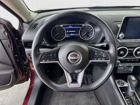 Used 2024 Nissan Sentra SV FWD image 17