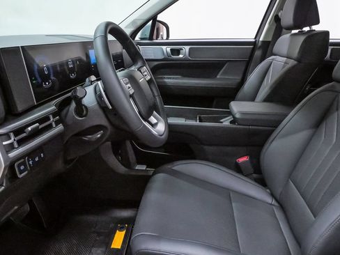Certified 2026 Hyundai Santa Fe SEL FWD image 9