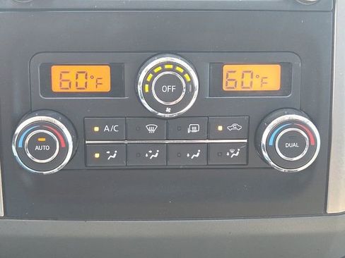 Used 2019 Nissan Frontier SL RWD image 26