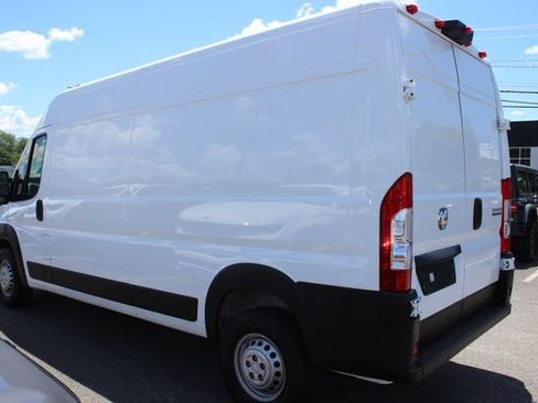 Used 2025 RAM ProMaster 2500 w/ Convenience Group FWD image 19