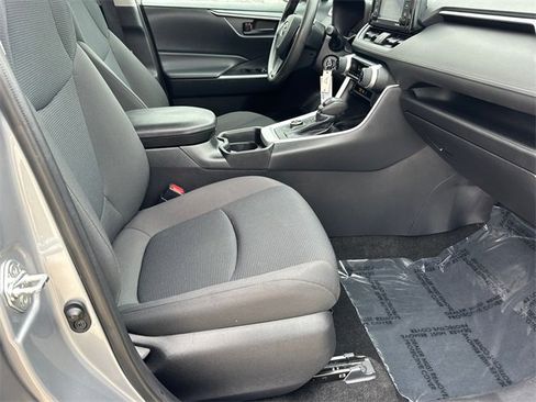 Certified 2021 Toyota RAV4 LE image 12