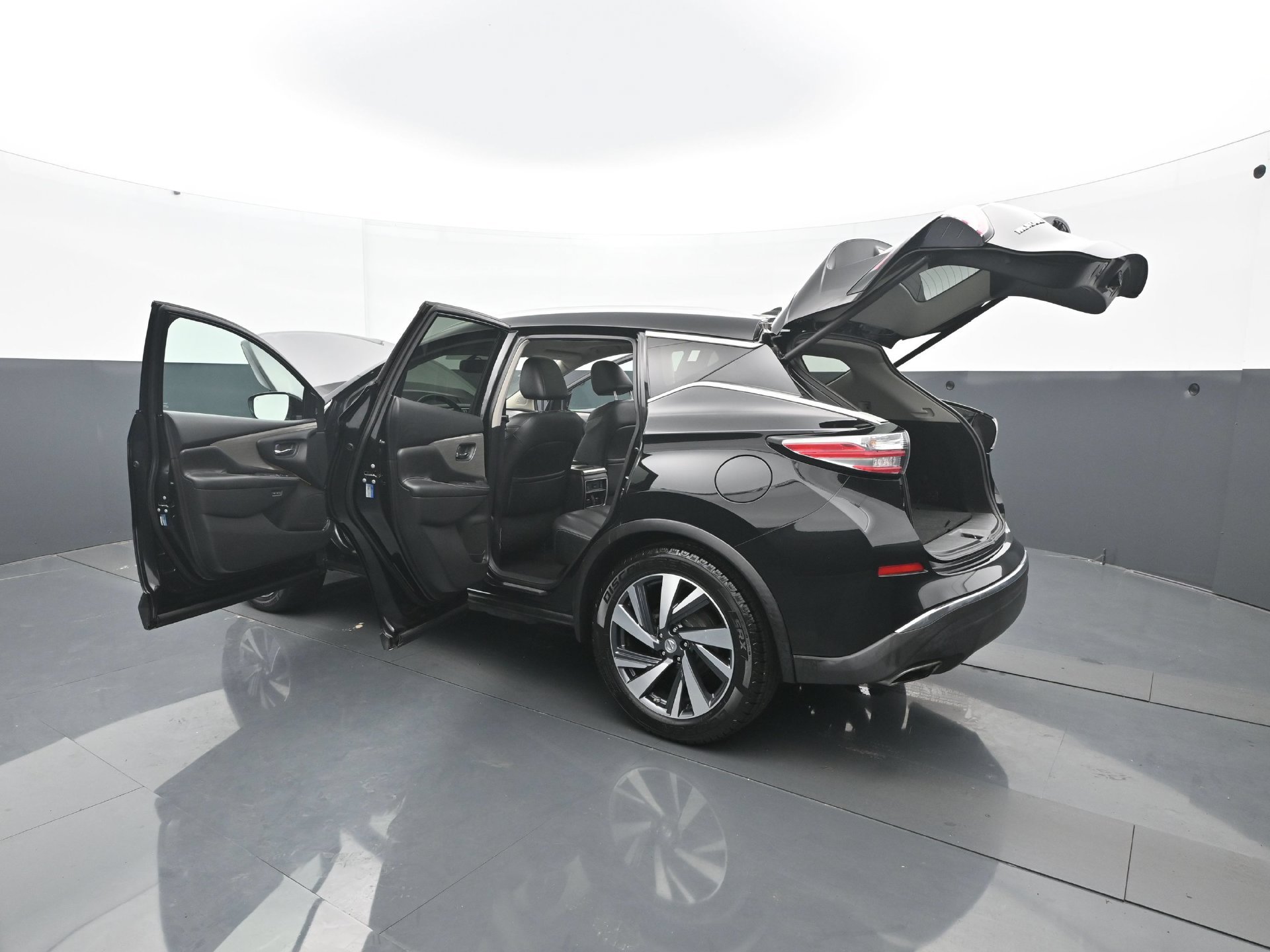 Used 2015 Nissan Murano Platinum w/ Platinum Technology Package AWD/4WD image 38