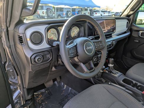 Used 2024 Jeep Wrangler Sport S image 14