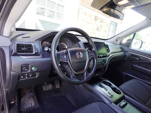 Used 2023 Honda Ridgeline Sport image 15