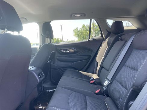 Used 2023 GMC Terrain SLE w/ Driver Convenience Package FWD image 11