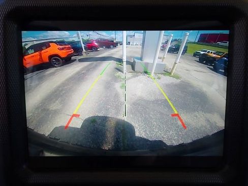 Used 2018 Jeep Wrangler Unlimited Sahara AWD/4WD image 24