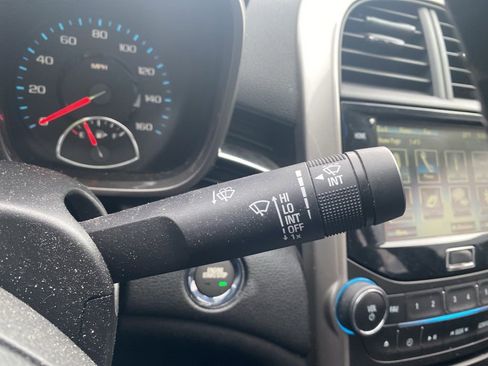 Used 2015 Chevrolet Malibu LTZ image 15