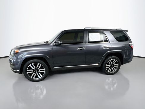 Used 2022 Toyota 4Runner Limited RWD image 9
